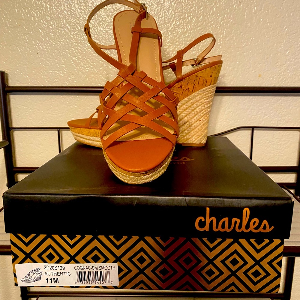 Super cute Cognac in color. Women’s 11M